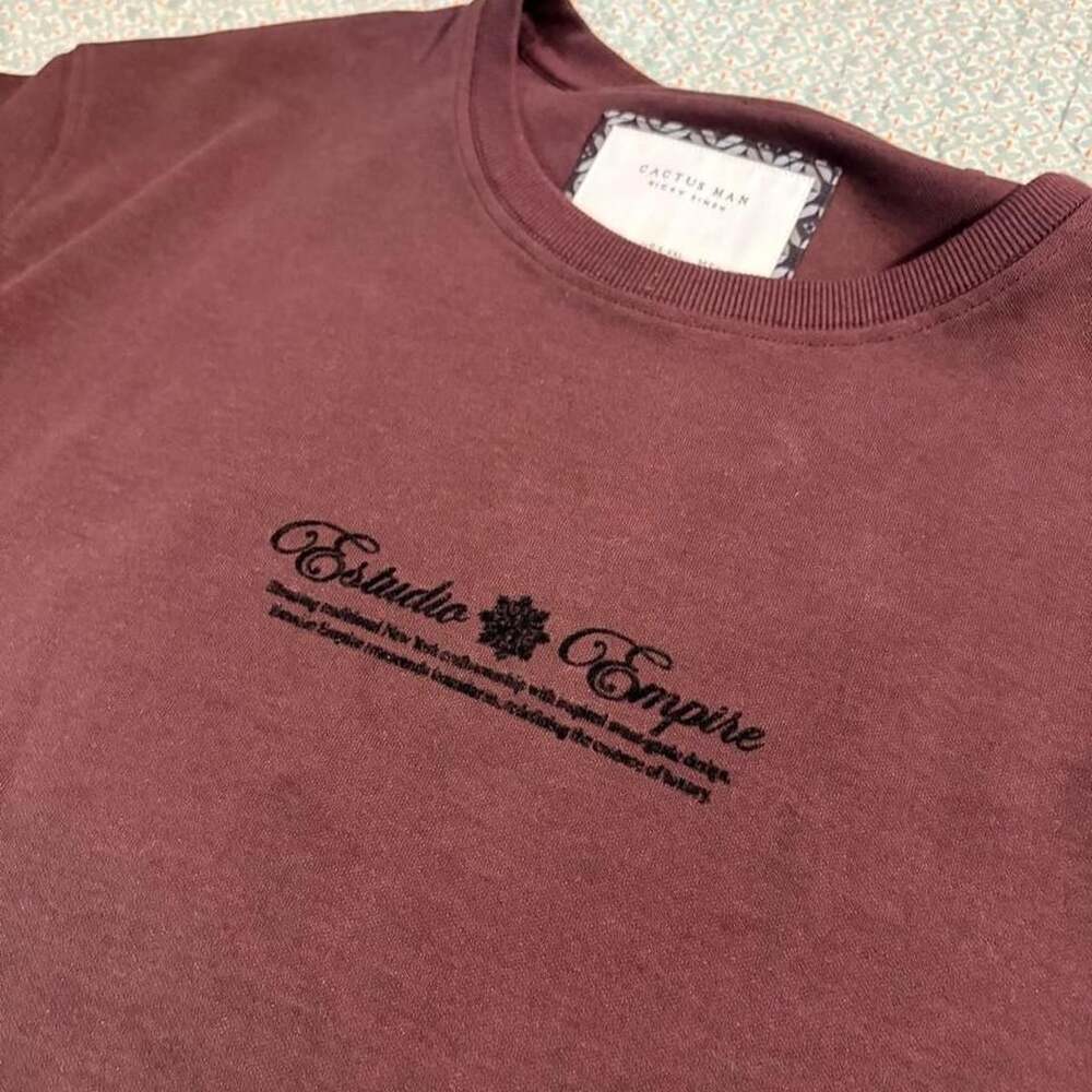 Cactus Man Estudio Empire T-Shirt Size USA XXL Burgundy